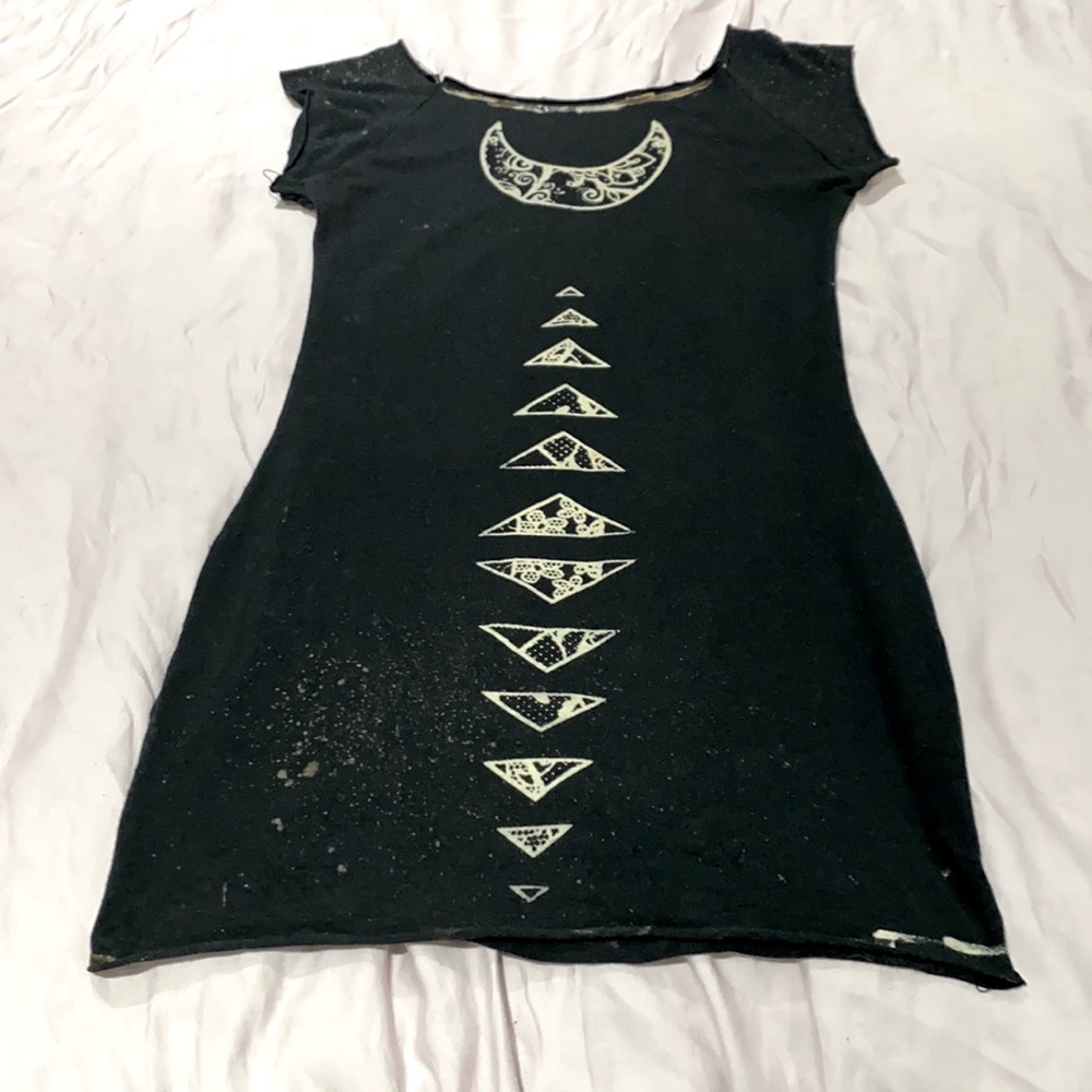 Sea of Wolves (Etsy) Comfy Reversible Tunic
